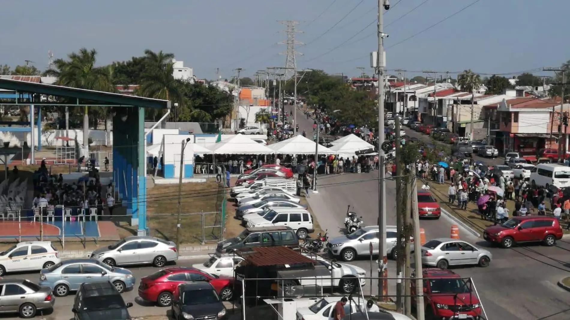 Vacunación en Puertas coloradas de Tampico para personas mayores de 50 años 